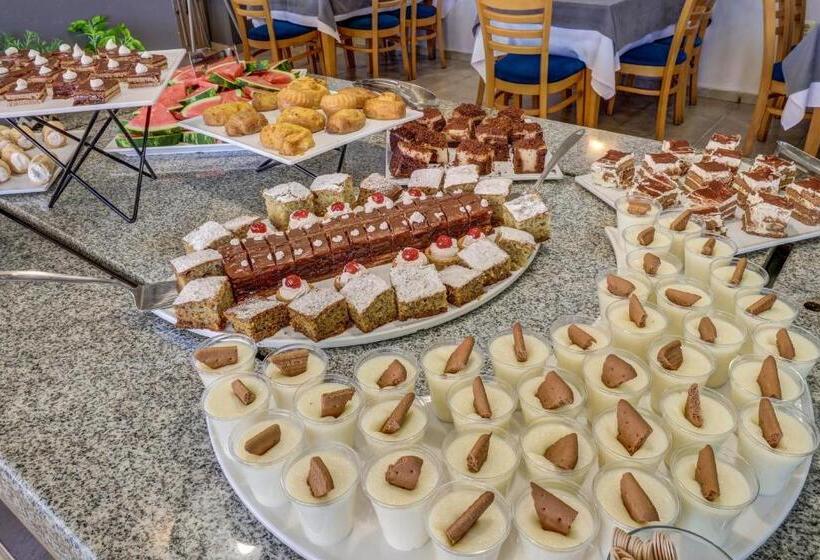 בית מלון כפרי Paraiso Beach All Inclusive