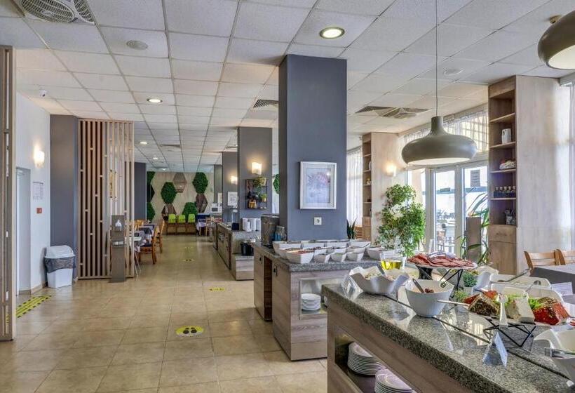 בית מלון כפרי Paraiso Beach All Inclusive