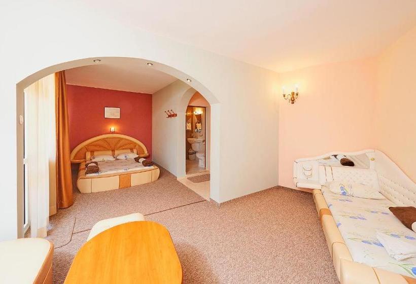 בית מלון כפרי Peneka