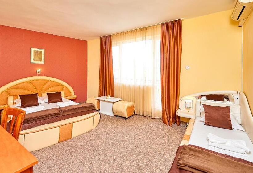 בית מלון כפרי Peneka