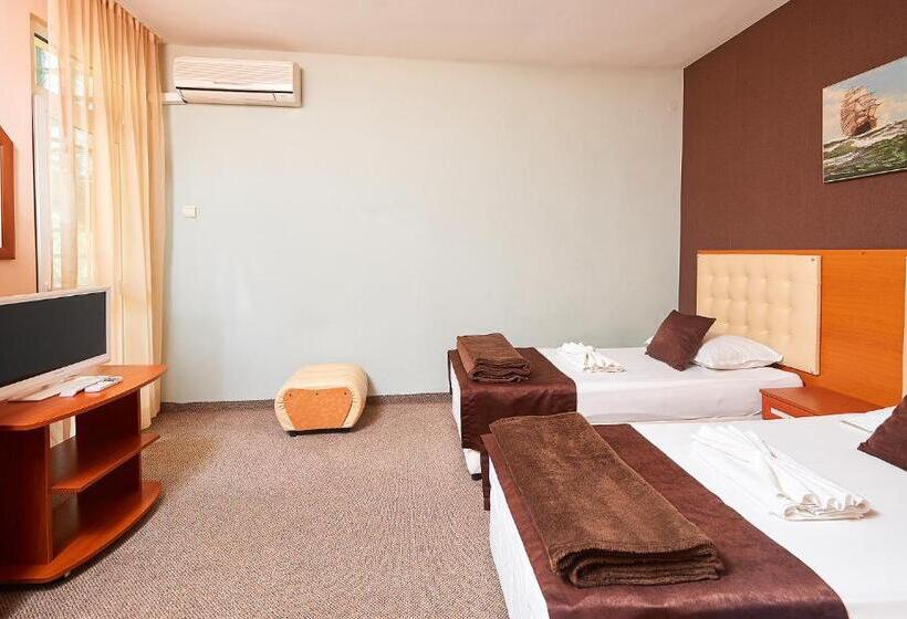 בית מלון כפרי Peneka