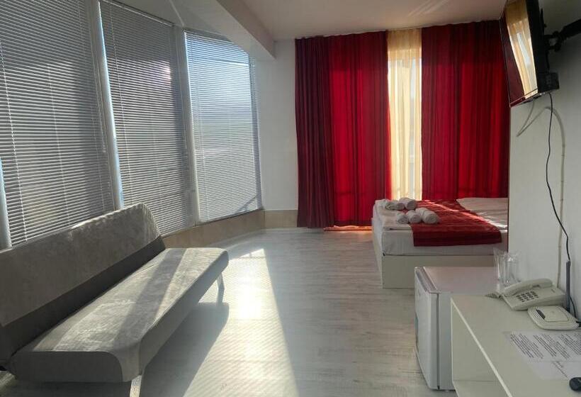 Отель Ribarska Sreshta Family