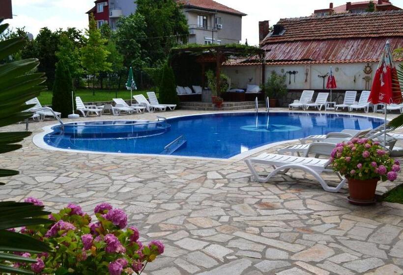 בית מלון כפרי Saint George Family