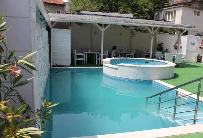 ホテル Saint George Family