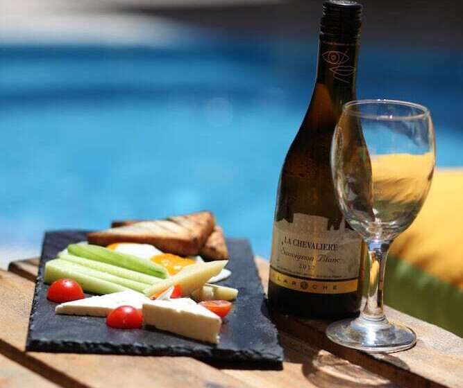 فندق Salena Beach