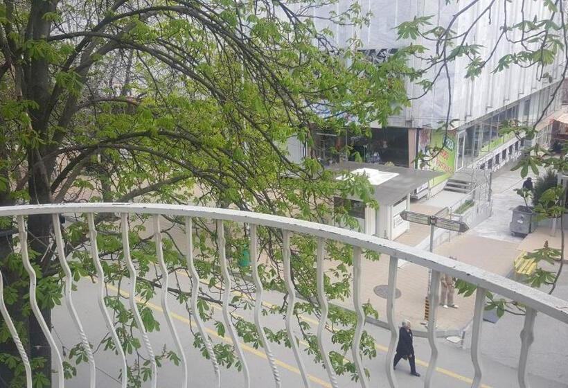 호텔 St.st. Constantine And Helena