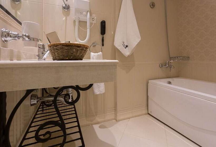 酒店 Therma Palace Mineral Pool & Spa & All Inclusive