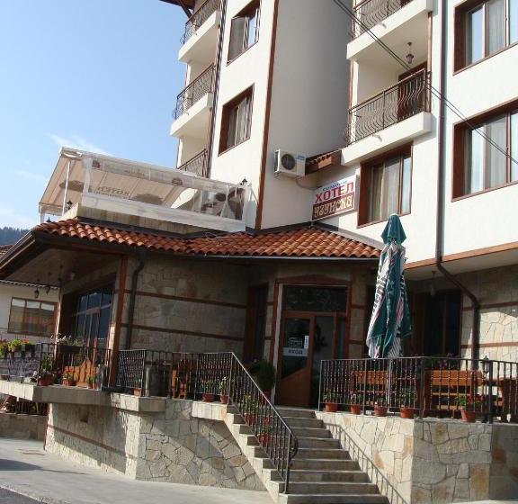 בית מלון כפרי Uzunski