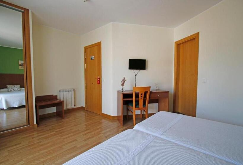 فندق Villa De Colunga