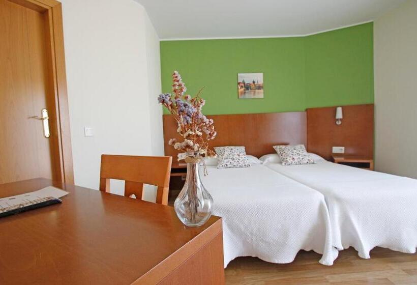 فندق Villa De Colunga