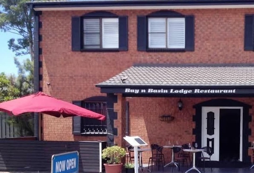 מוטל Bay & Basin