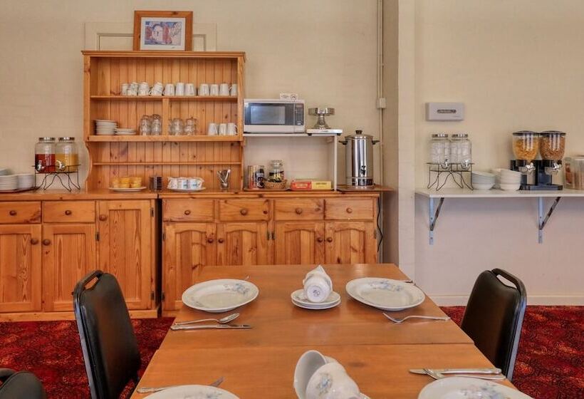 מוטל Bishops Lodge Narrandera