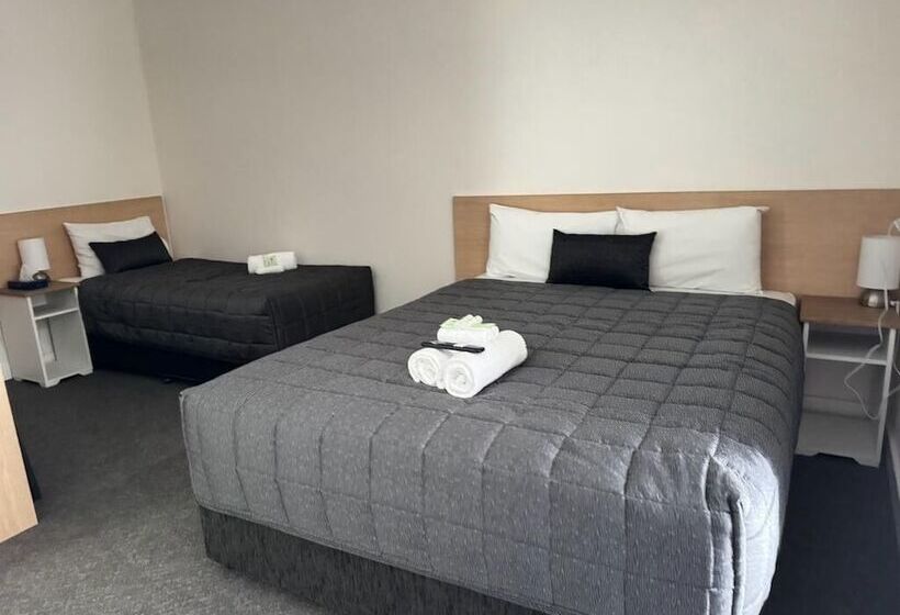 مُتل Twin City Motor Inn