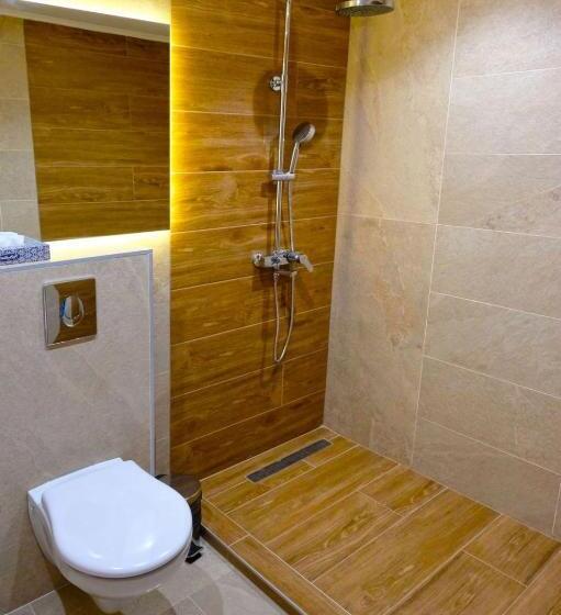Paradise Hotel & Relax Center