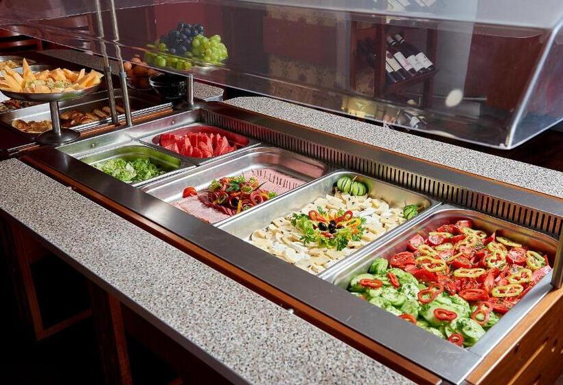 Petar And Pavel Hotel & Relax Center