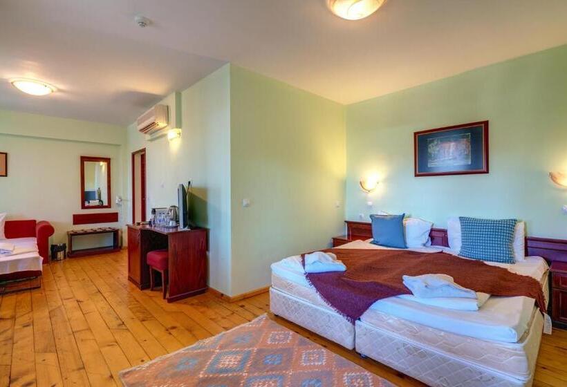 Rachev Hotel Residence