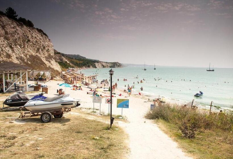 Saint George Hotel 2