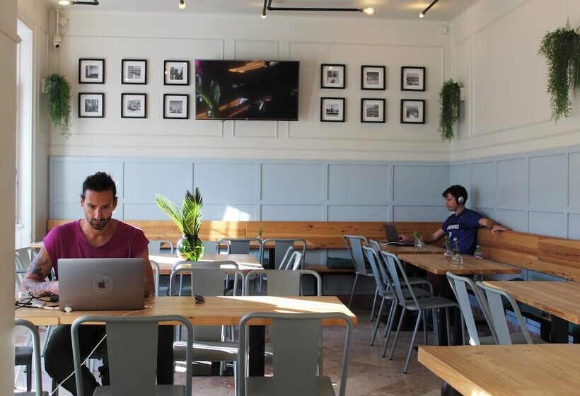 Sant Jordi Hostels Lisbon