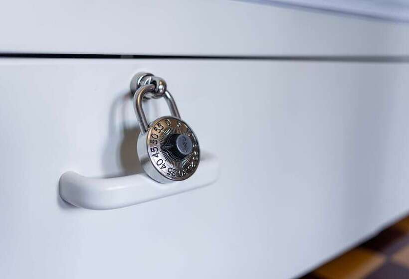 Sant Jordi Hostels Lisbon