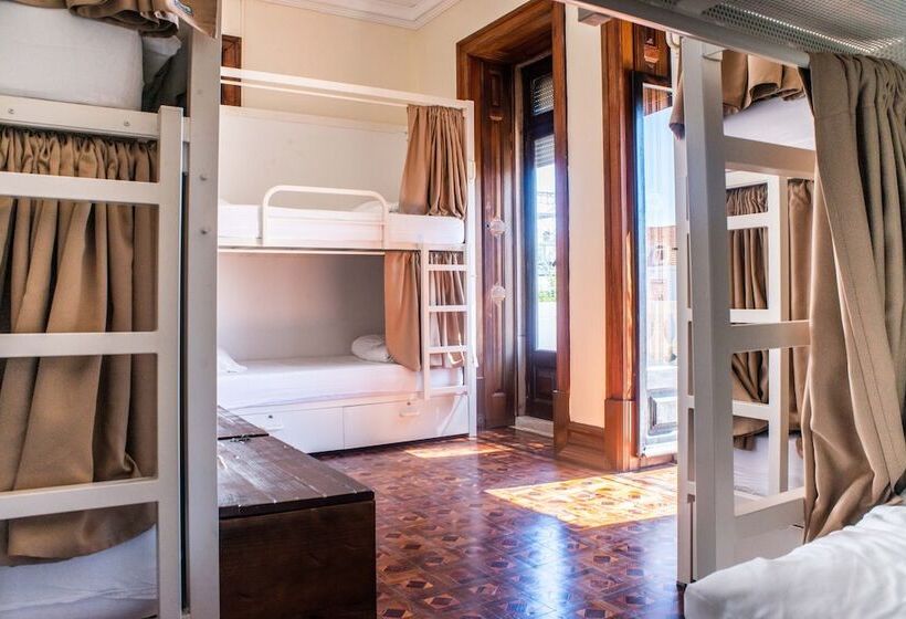 Sant Jordi Hostels Lisbon