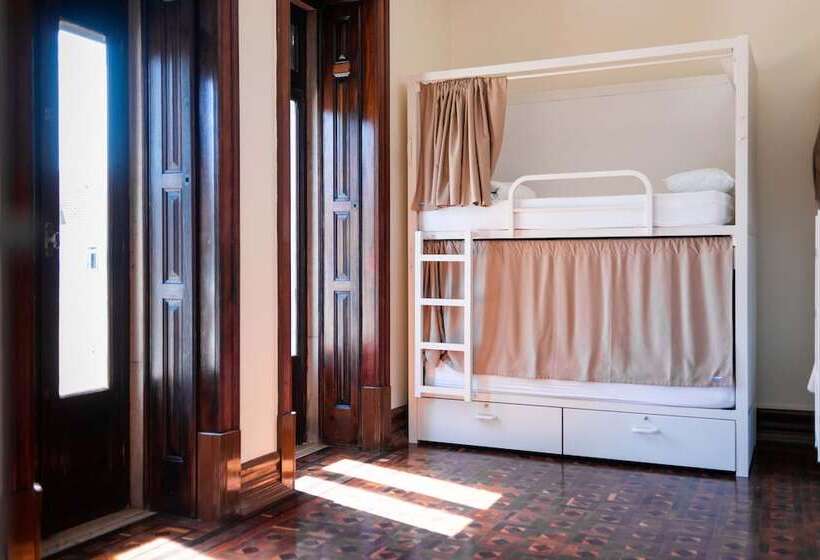 Sant Jordi Hostels Lisbon