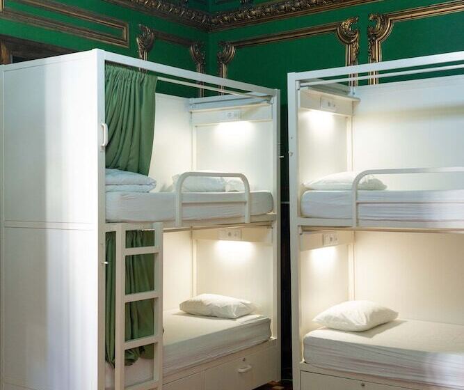 Sant Jordi Hostels Lisbon