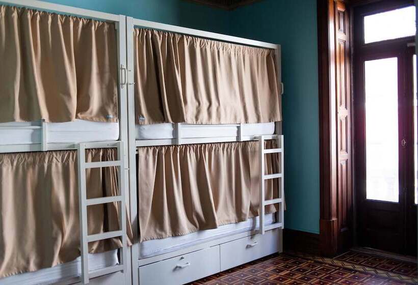 Sant Jordi Hostels Lisbon