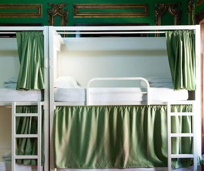 Sant Jordi Hostels Lisbon