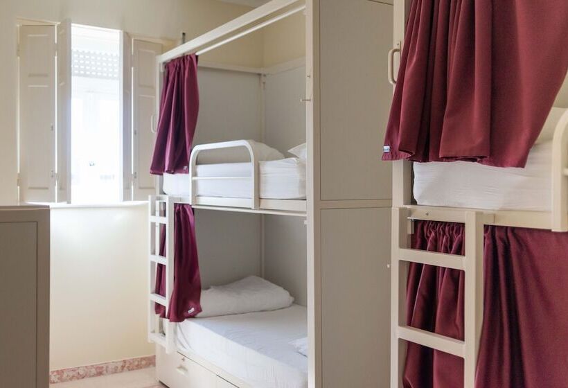 Sant Jordi Hostels Lisbon