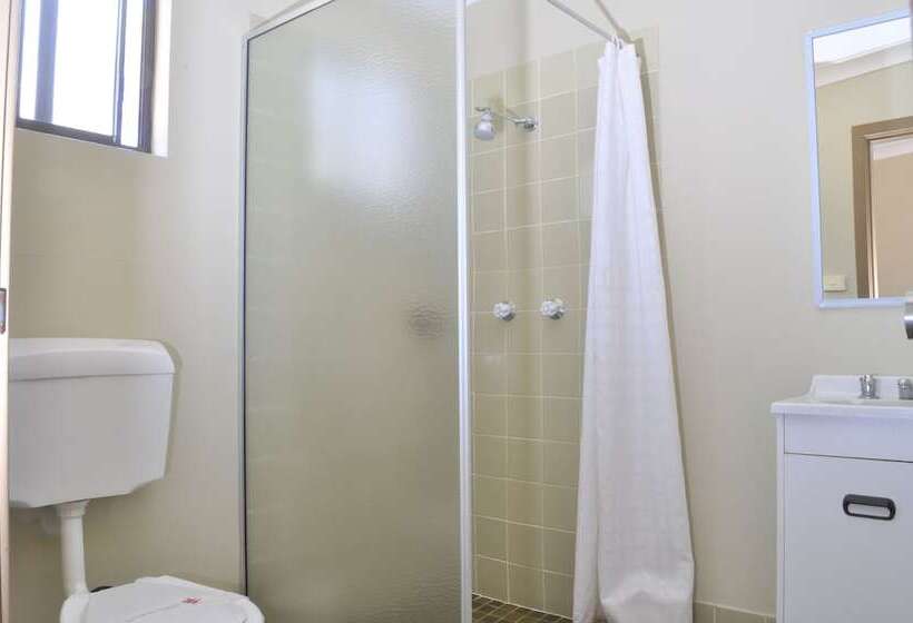 Wagon Wheel Motel & Units