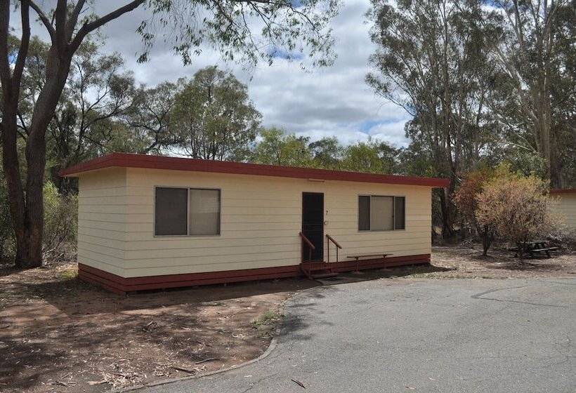 Wagon Wheel Motel & Units