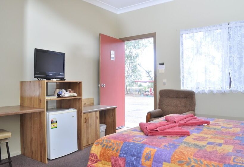 Wagon Wheel Motel & Units