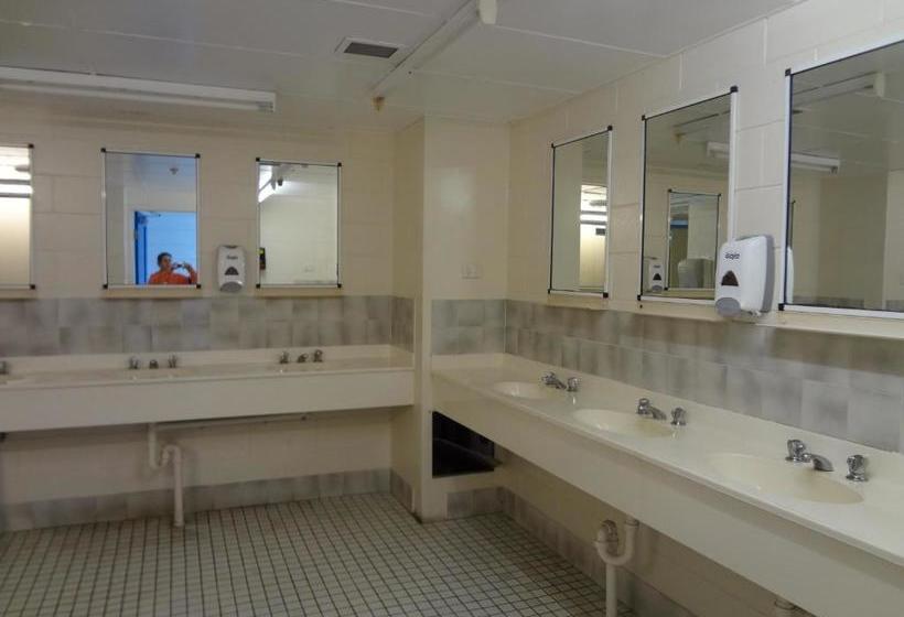 旅馆 Adventurers Backpackers