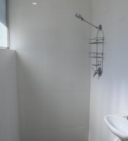 هاستل Alice Lodge