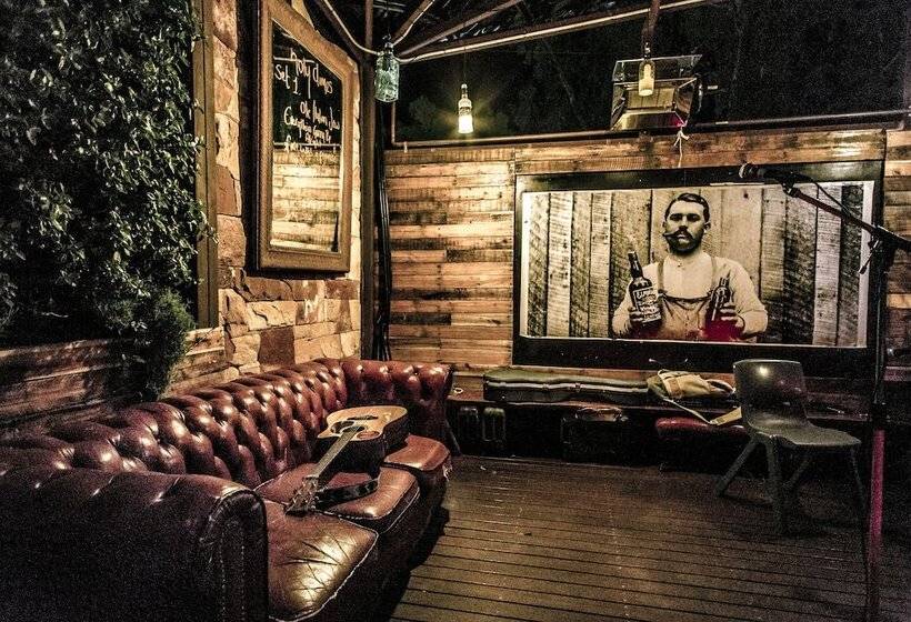 הוסטל Yha Alice Springs