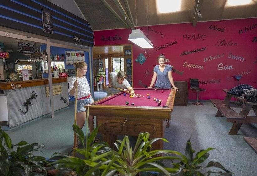 هاستل Colonial Village Resort