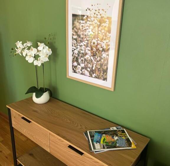 هاستل Colonial Village Resort