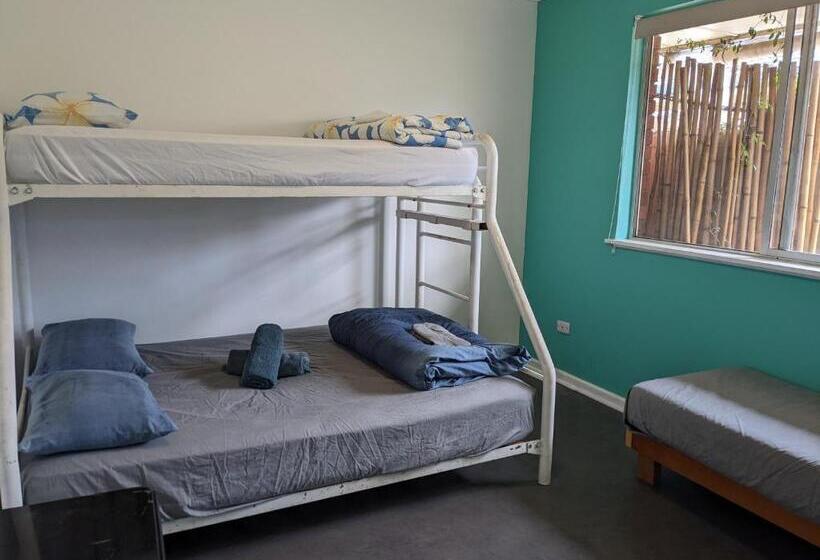 هاستل Ozzie Pozzie Backpackers   Port Macquarie Yha