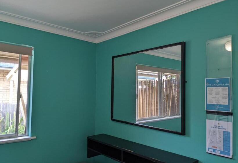 فندق صغير Ozzie Pozzie Backpackers   Port Macquarie Yha