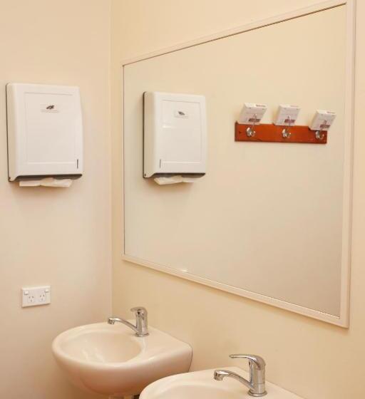 هاستل The Cally