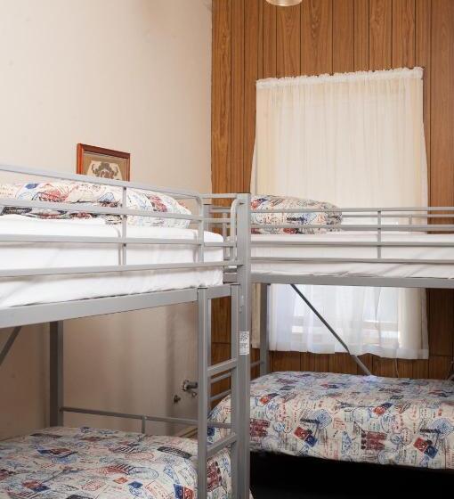 هاستل The Cally