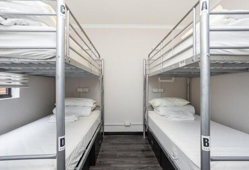 هاستل The Village Surry Hills