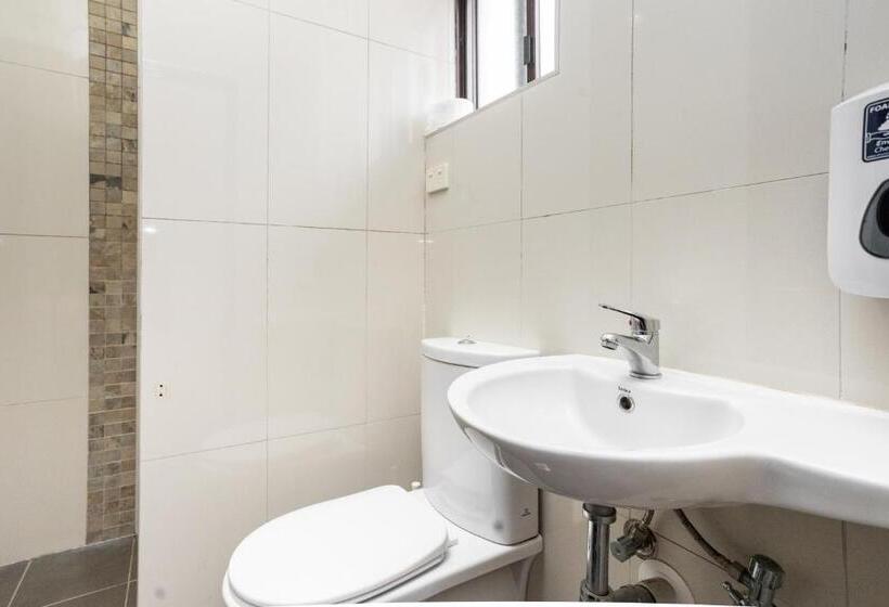 هاستل The Village Surry Hills