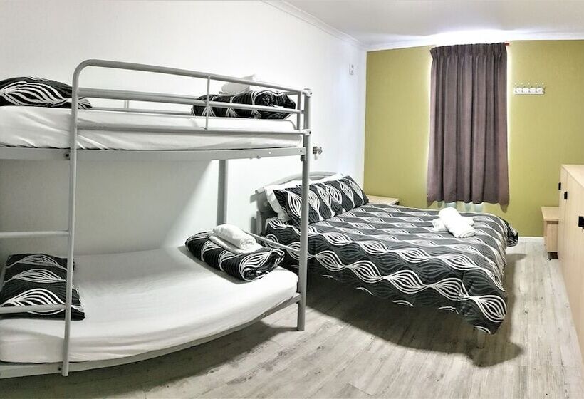 הוסטל Yamba Central