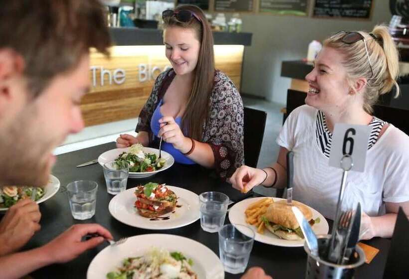 הוסטל Yamba Central