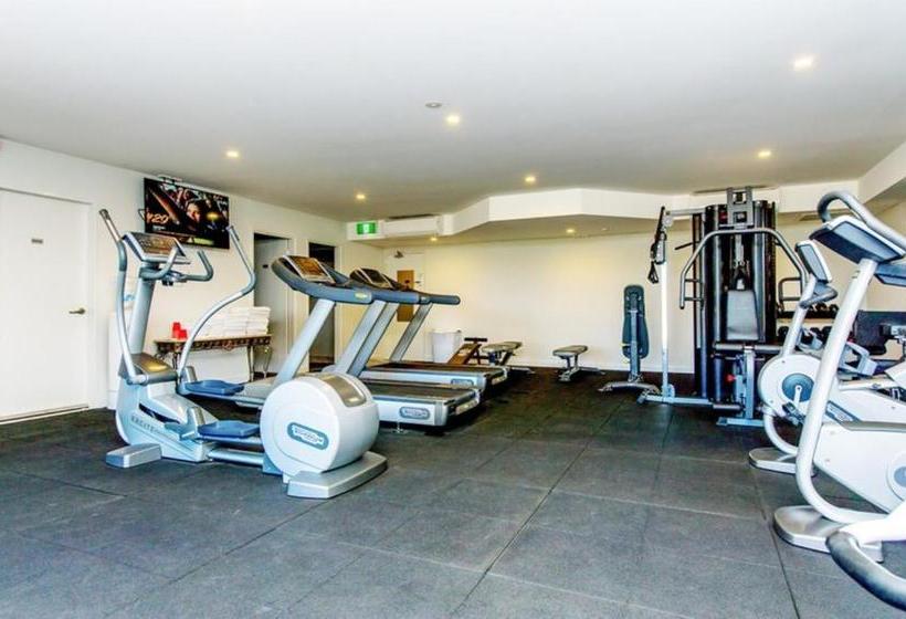 Alpha Hotel Canberra