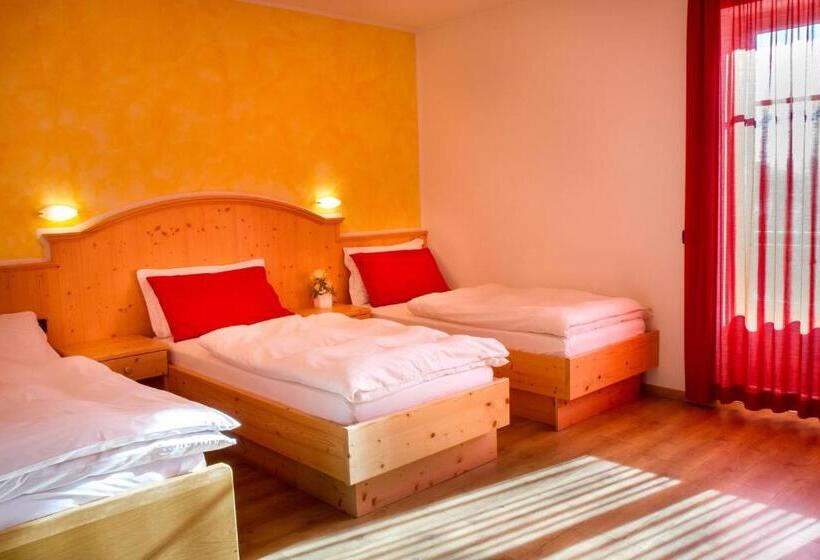 تختخواب و صبحانه Agritur Val D Adige