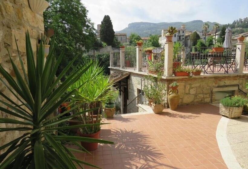 تختخواب و صبحانه Antico Borgo Piceno