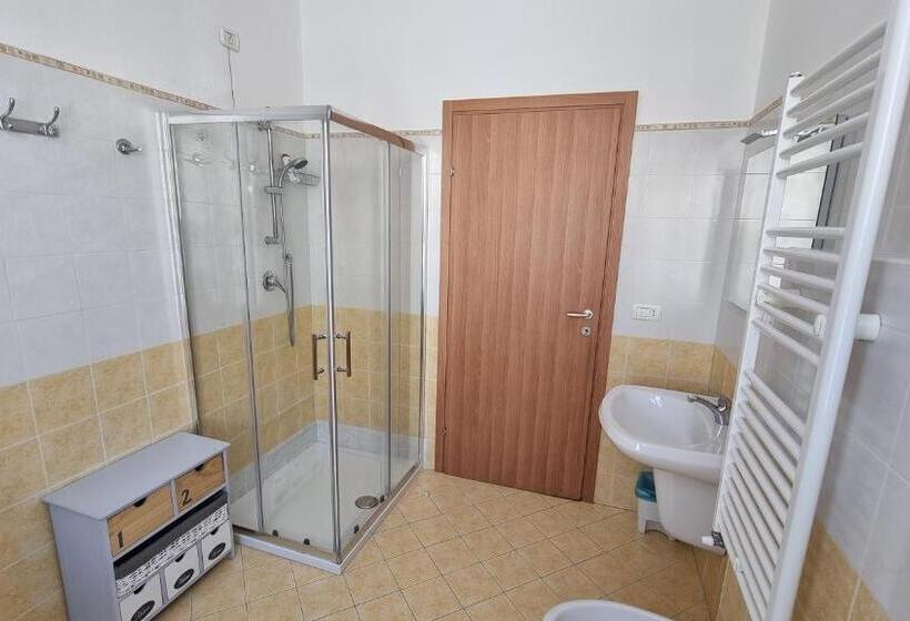 تختخواب و صبحانه Antico Borgo Piceno