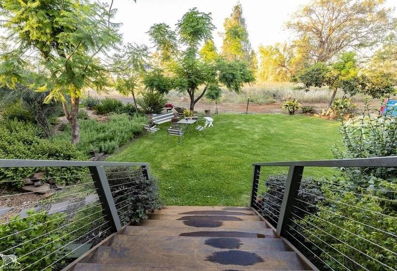 צימר Bulwarra Accommodation   Heritage Studio